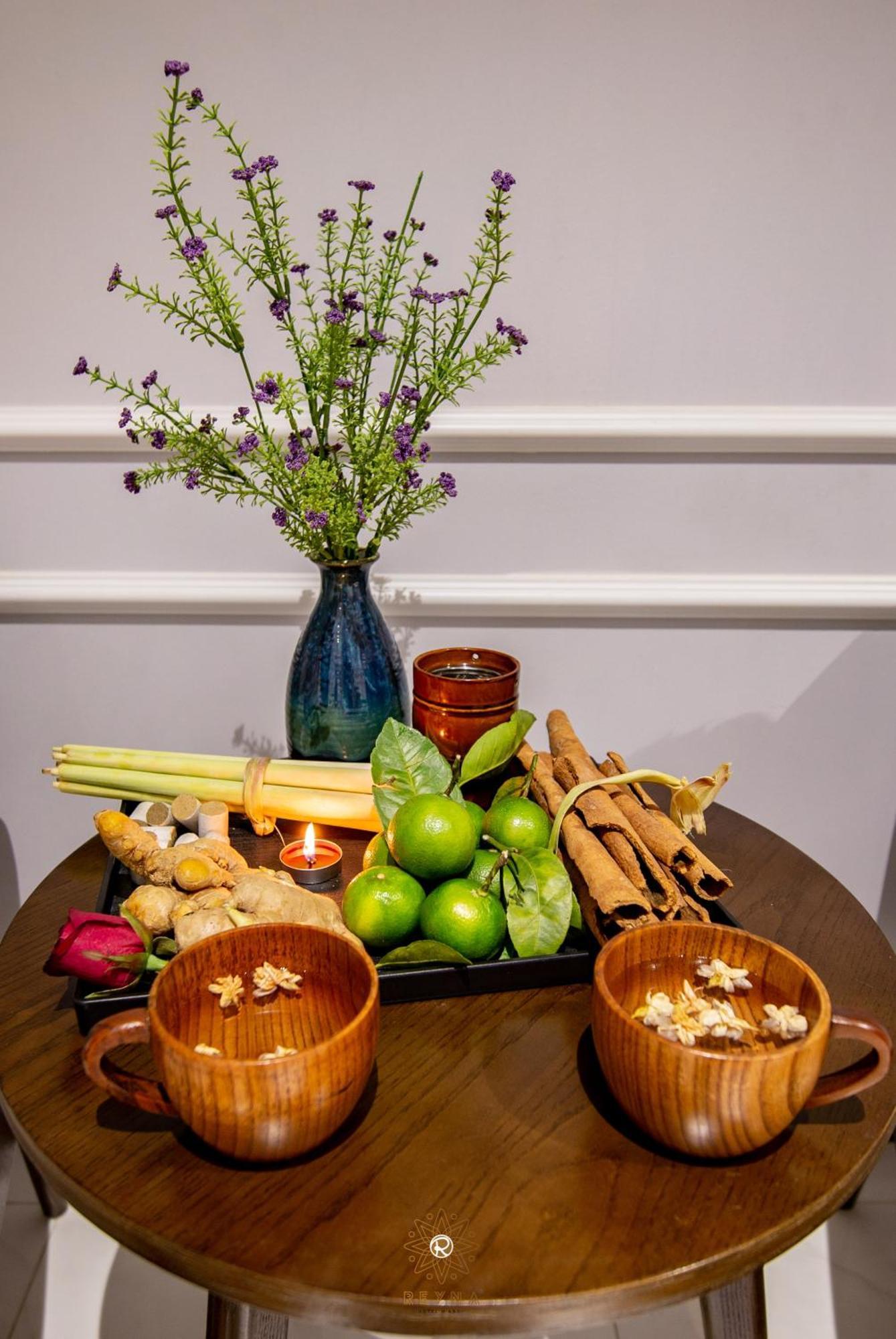 Reyna Luxury Hotel & Spa Hanoi Exterior foto